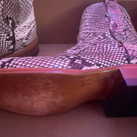 Cowtown womens python boots . Size 8B. - Picture 4 of 7